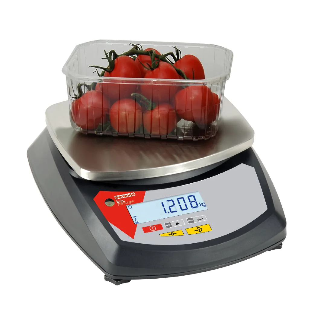 Balance B3C S30-ABS pesant une barquette de tomates de 1,208 kg, contrôle des grammages en arrière-boutique